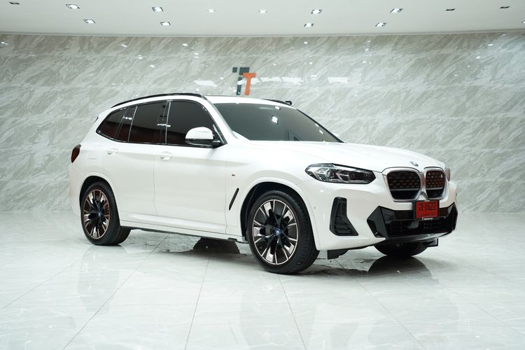 BMW iX3 2024 M Sport LCI Utility-car ไฟฟ้า เกียร์อัตโนมัติ ขาว