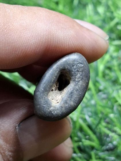 (ปิดแล้วครับ)พระแท้หล่อโบราณ เนื้อตะกั่วเก่า ปีลึกๆๆ ไม่ทราบที่ รูปที่ 3