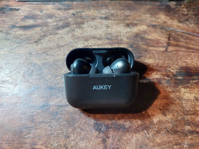 หูฟังบลูทูธ AUKEY เสียงดี แบตอึด รูปที่ 4
