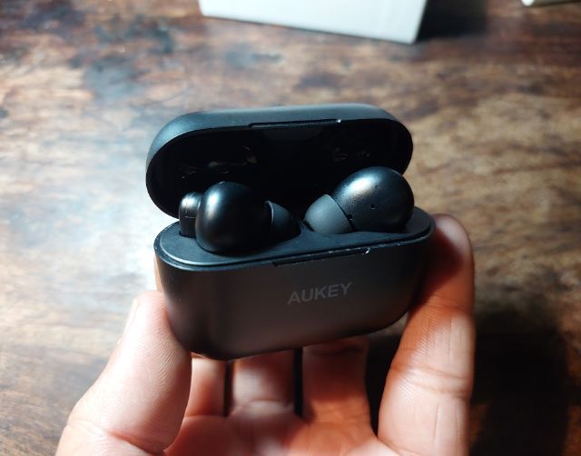 หูฟังบลูทูธ AUKEY เสียงดี แบตอึด รูปที่ 2