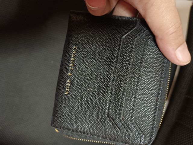 กระเป๋าใส่ธนบัตร Charles n Keith รูปที่ 3