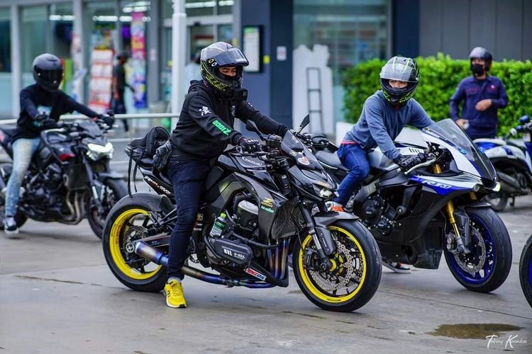 Kawasaki Z1000 ปี 2014 สีดำ รูปที่ 8