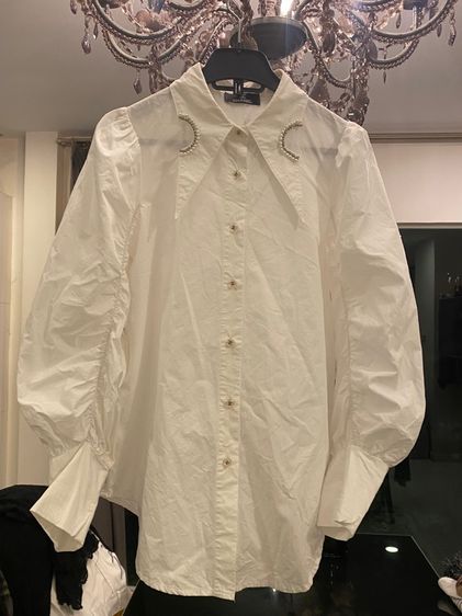 ชาแนล เชิ้ตแขนยาว สภาพใหม่เอี่ยม  รูปที่ 2