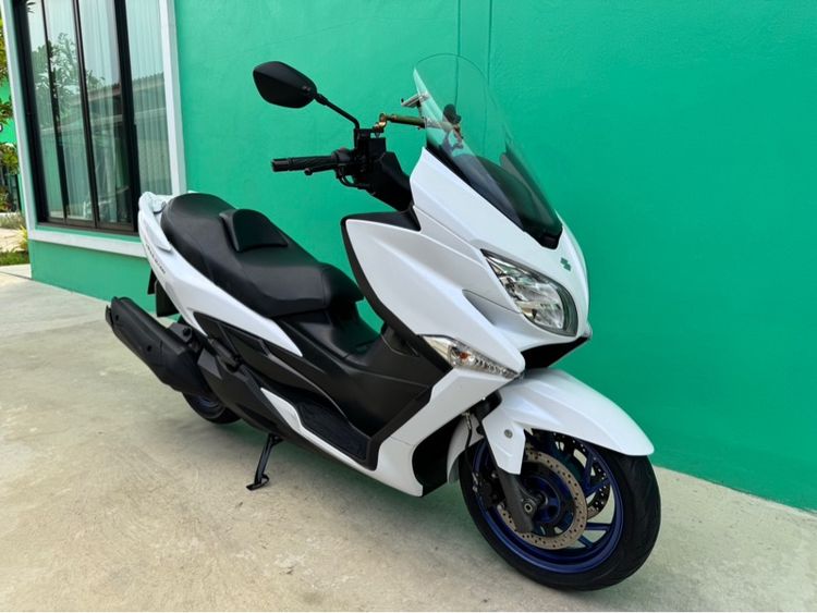SUZUKI BURGMAN 400 สีขาว ปี2020 รถมือเดียว  รูปที่ 2