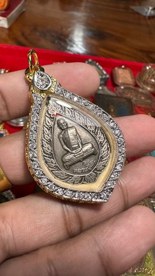 ปล่อยพระค่ะ