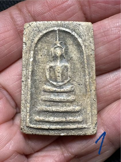 พระสมเด็จล.ป.นาค วัดระฆัง พิมพ์เทวดาพิมพ์เล็ก องค์ละ1250 องค์ที่3 มีซ่อมเดิมด้านหลัง 1000