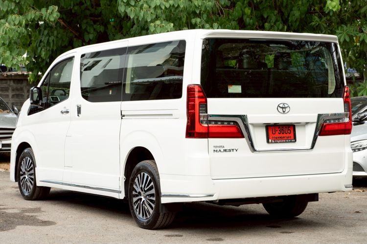 Toyota Majesty 2025 2.8 Premium Utility-car ดีเซล ไม่ติดแก๊ส เกียร์อัตโนมัติ ขาว รูปที่ 3