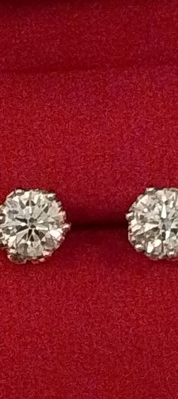 ต่างหูเพชร เม็ดละ65ตังน้ำ96-95 ทอง18kนน.2.8g