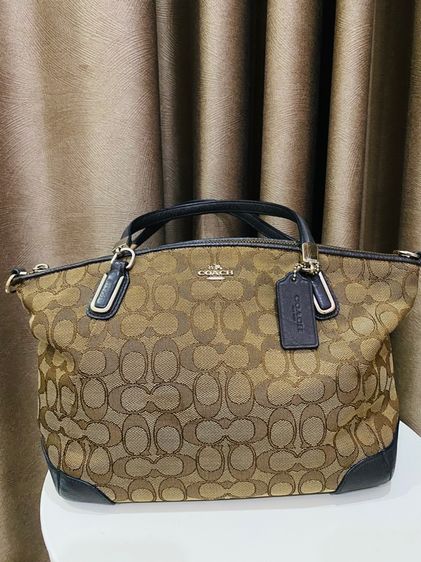 Used COACH SMALL KELSEY SATCHEL IN SIGNATURE WITH LEATHER TRIM แท้  รูปที่ 4