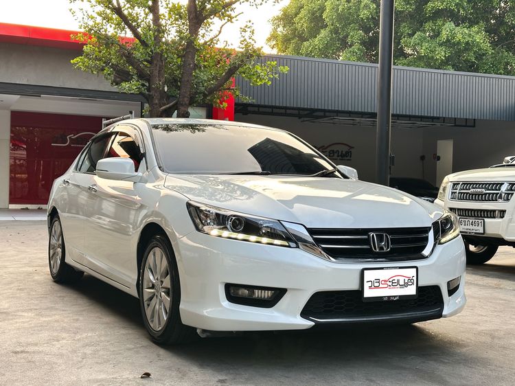 Honda Accord 2016 2.0 EL Sedan เบนซิน เกียร์อัตโนมัติ ขาว รูปที่ 3