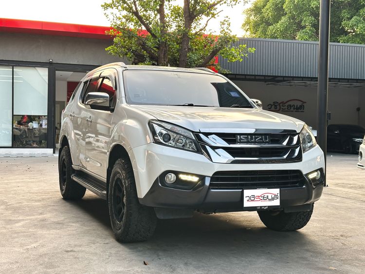 Isuzu MU-X 2014 3.0 Utility-car ดีเซล เกียร์อัตโนมัติ ขาว รูปที่ 3