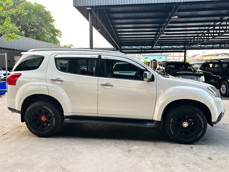 Isuzu MU-X 2014 3.0 Utility-car ดีเซล เกียร์อัตโนมัติ ขาว รูปที่ 4