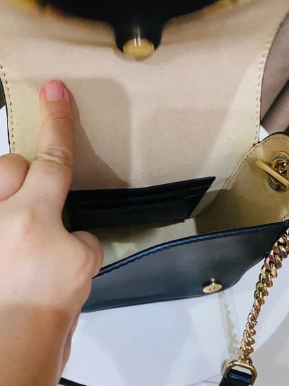 Michael Kors Scout Leather Camera Bag สีดำ มือสอง สภาพดี ใช้งานได้อีกยาว รูปที่ 17