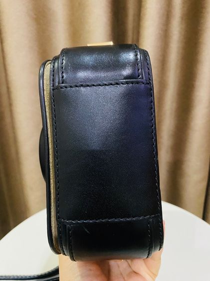 Michael Kors Scout Leather Camera Bag สีดำ มือสอง สภาพดี ใช้งานได้อีกยาว รูปที่ 16