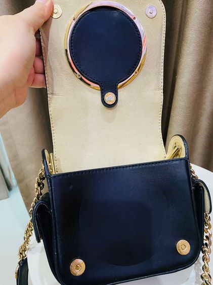 Michael Kors Scout Leather Camera Bag สีดำ มือสอง สภาพดี ใช้งานได้อีกยาว รูปที่ 11