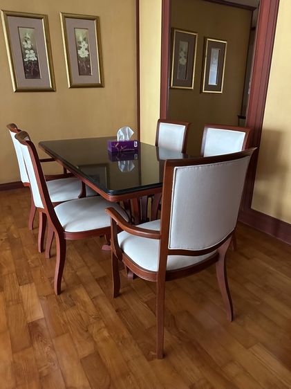 Dining Table with chairs รูปที่ 2