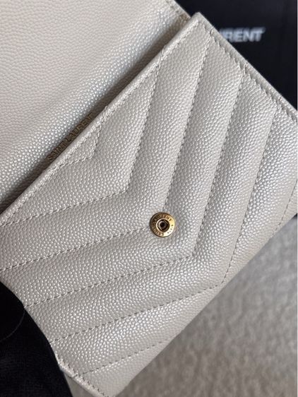 ysl wallet รูปที่ 8