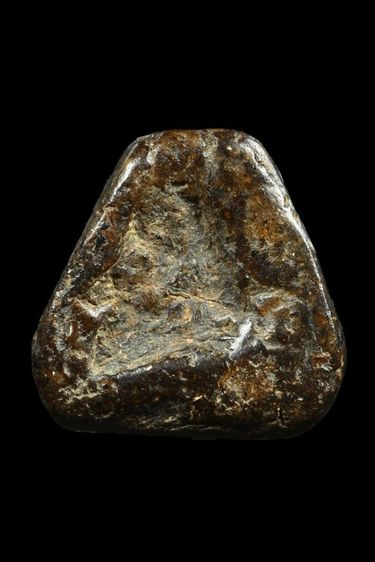 ปิดตาเนื้อผงคลุกรัก พิมพ์แจกแม่ครัว หลวงพ่อแก้ววัดเครือวัลย์  รูปที่ 2