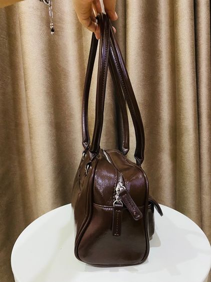 กระเป๋าสะพายแฟชั่นสีน้ำตาล ทรงสวยสไตล์แบรนด์ดัง ดีไซน์คล้าย Stand Oil มากกก 🤎 ใหม่มากไม่มีตำหนิ รูปที่ 3