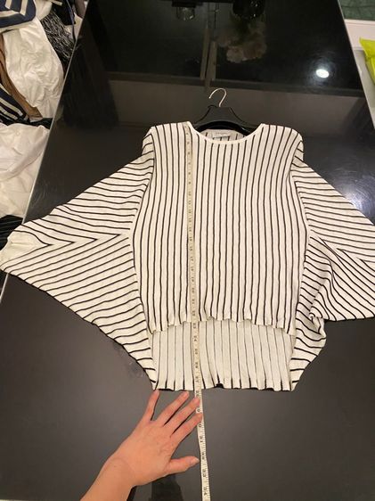 ชาแนล เสื้อแขนสั้น (ติดจองค่ะ)สภาพใหม่เอี่ยม เนื้อผ้าดีมาก รูปที่ 7