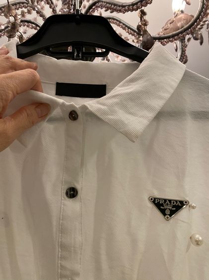 ปราด้าเสื้อเชิ้ตแขนสั้น (ติดจองค่ะ)สภาพใหม่เอี่ยม รูปที่ 3