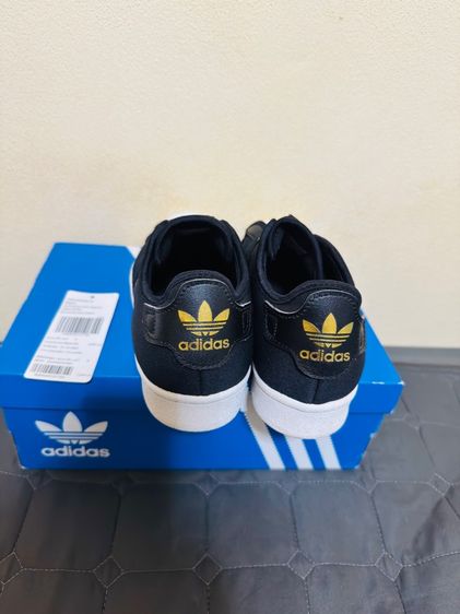 รองเท้า Adidas รูปที่ 2