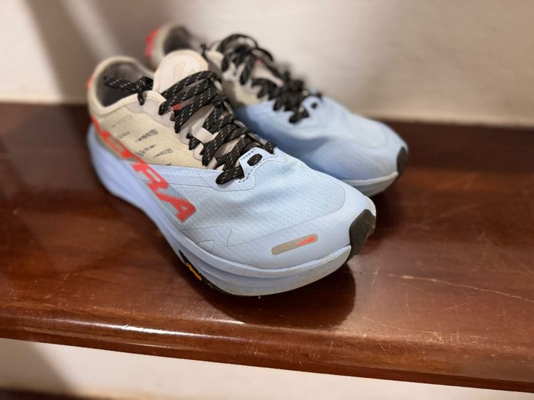 รองเท้าเทรลผู้หญิง