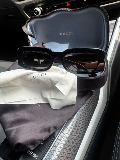 แว่นตากันแดด Gucci
