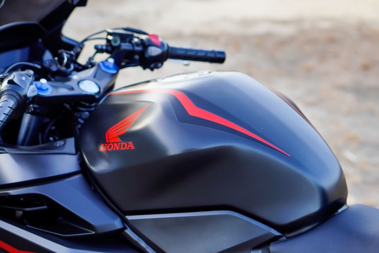 HONDA CBR500R ABS ปี 2020 เริ่มต้นฟรีดาวน์ ค่างวด 2913 บาท ออกได้ทุกอาชีพ รูปที่ 14