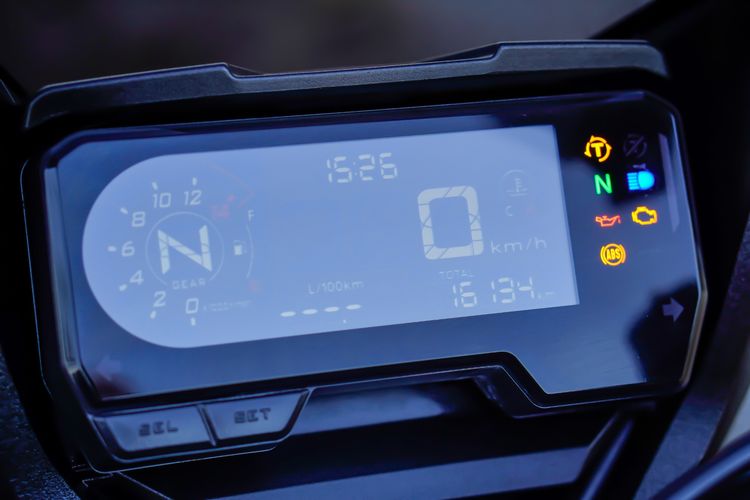  HONDA CBR650R ABS ปี 2023 เริ่มต้นฟรีดาวน์ รถมือเดียว สภาพสวย พร้อมซิ่ง รูปที่ 6