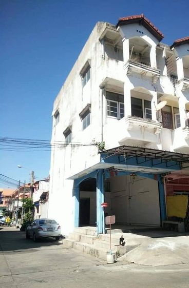 🏢 ขายอาคารพาณิชย์ 3.5 ชั้น ห้องมุม ทำเลเพชรเกษม 63