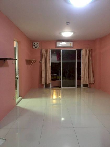 ไม่อนุญาต มีบางส่วน ให้เช่าคอนโดเจริญกรุงเพลส