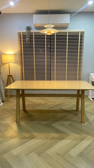 โต๊ะไม้ มินิมอล