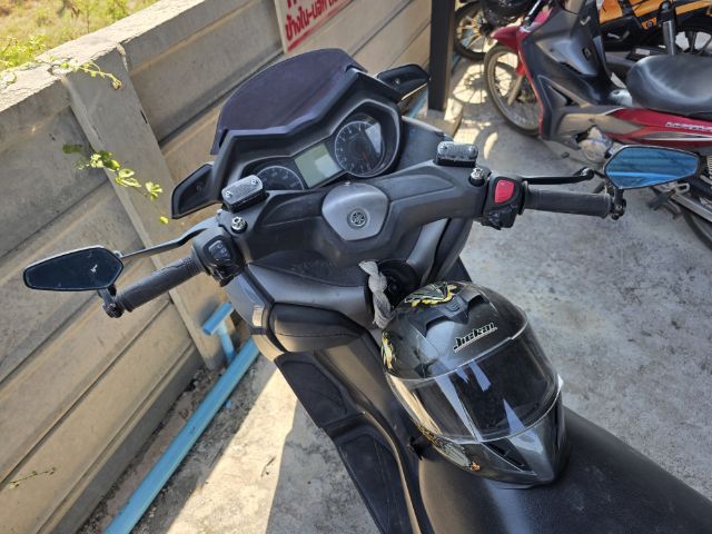 รถ x-max ปี 2017 รูปที่ 7