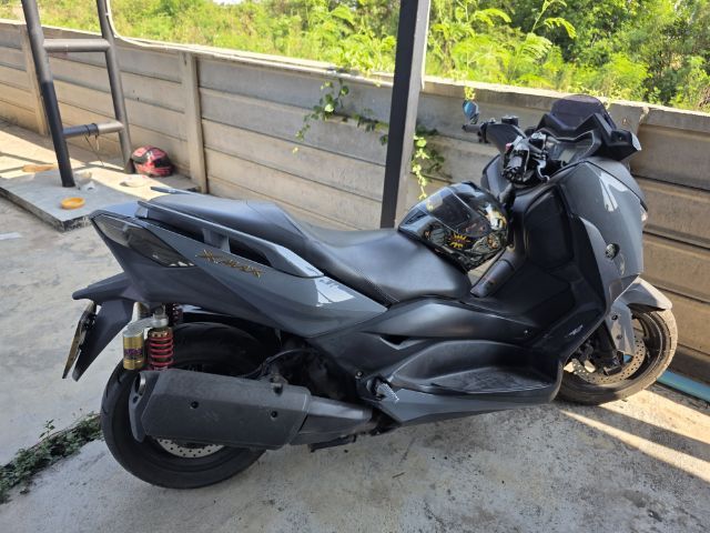 รถ x-max ปี 2017