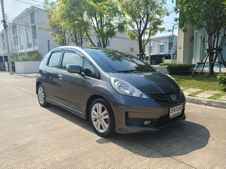 Honda Jazz 2013 1.5 SV i-VTEC Sedan เบนซิน ไม่ติดแก๊ส เกียร์อัตโนมัติ เทา รูปที่ 4