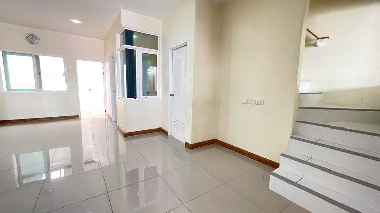 อื่นๆ ไม่มี 2017 บ้าน 2 ชั้น หมู่บ้านโกลเด้นทาวน์ พระราม 2 สมุทรสาคร 4ห้องนอน 3ห้องน้ำ 2จอดรถ ต่อเติมครัวและหน้าบ้าน รูปที่ 4