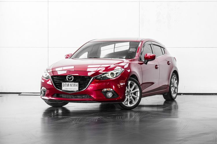 รถ Mazda Mazda3 2.0 S สี แดง