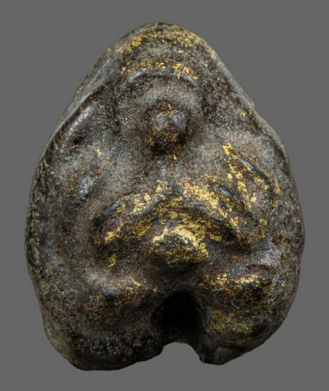 พระปิดตาพุ่งป่องหลวงปู่ศุข