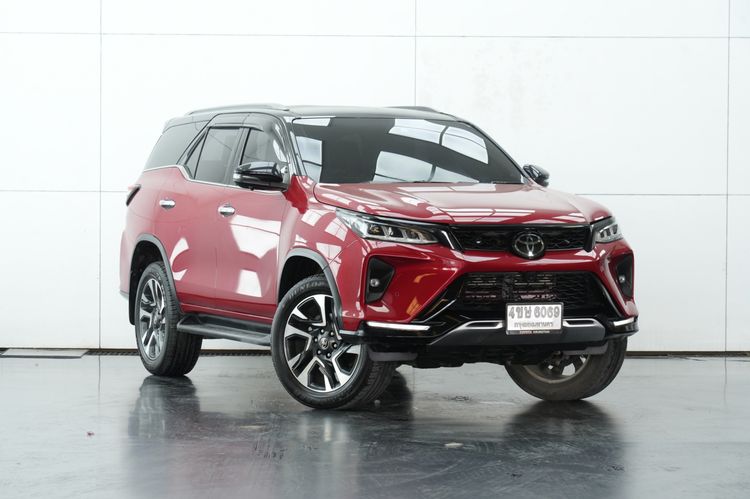 Toyota Fortuner 2023 2.4 LEGENDER 2WD AT Utility-car ดีเซล ไม่ติดแก๊ส เกียร์อัตโนมัติ แดง รูปที่ 2