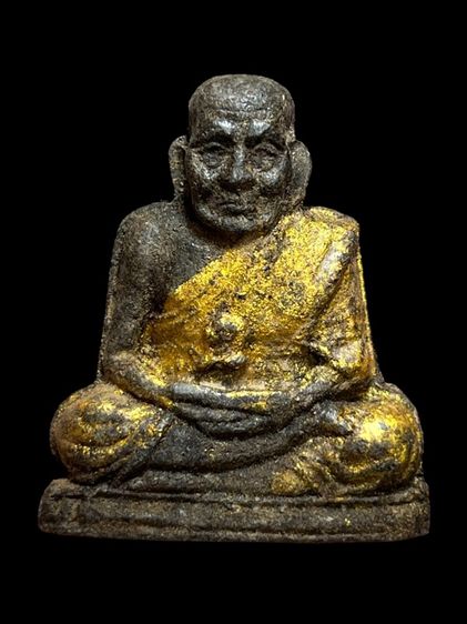 พระหลวงปู่ทวดเนื้อว่าน 108 หลังเจดีย์