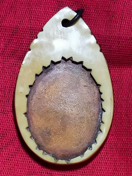 พระเก่าพร้อมเลี่ยม รูปที่ 2