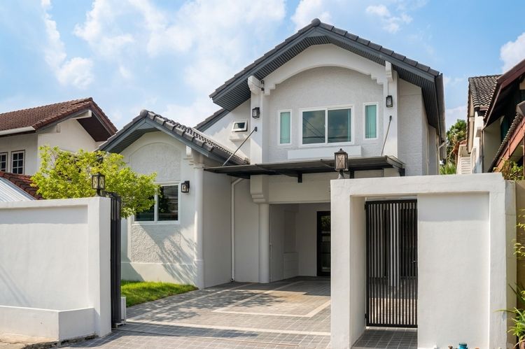ขาย เช่า บ้านเดี่ยว 2 ชั้น รีโนเวทใหม่ ใกล้เซ็นทรัลปากเกร็ด