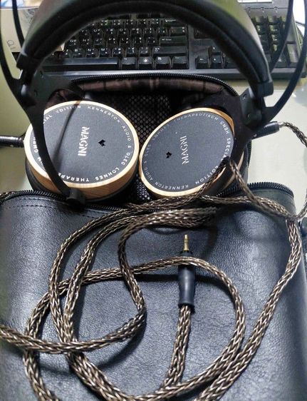 Kennerton Magni closed-back headphones  รูปที่ 4