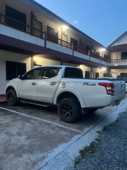 Mitsubishi รุ่นอื่นๆ 2016 รุ่นย่อยอื่นๆ ดีเซล เกียร์ธรรมดา ขาว รูปที่ 2