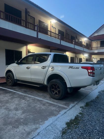 Mitsubishi รุ่นอื่นๆ 2016 รุ่นย่อยอื่นๆ ดีเซล เกียร์ธรรมดา ขาว รูปที่ 3