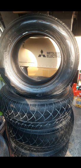 185 อื่นๆ ขายยางรถยนต์ ขอบสิบแปด ปี23  พร้อมขายครับไมมีที่เก็บ