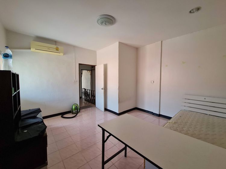 ขายทาวน์เฮ้าส์หลังมุม โซนพระราม 2   รูปที่ 4