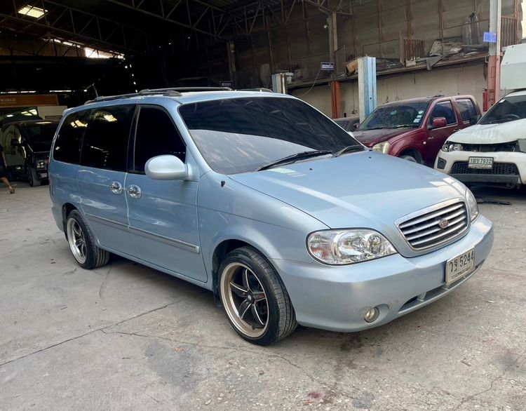 Kia Carnival 2002 2.4 GS Utility-car เบนซิน LPG เกียร์อัตโนมัติ ฟ้า รูปที่ 2