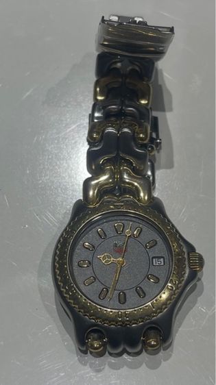 Tag heuer 2k boy size 2กษัตย์ พร้อมใช้งาน ตำหนิเม็ดมะยมนิดนึงค่ะ